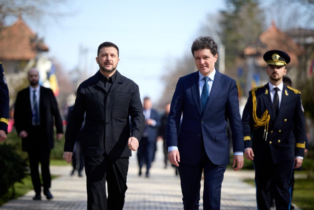 România în cursă de înarmare: Care sunt motivele?