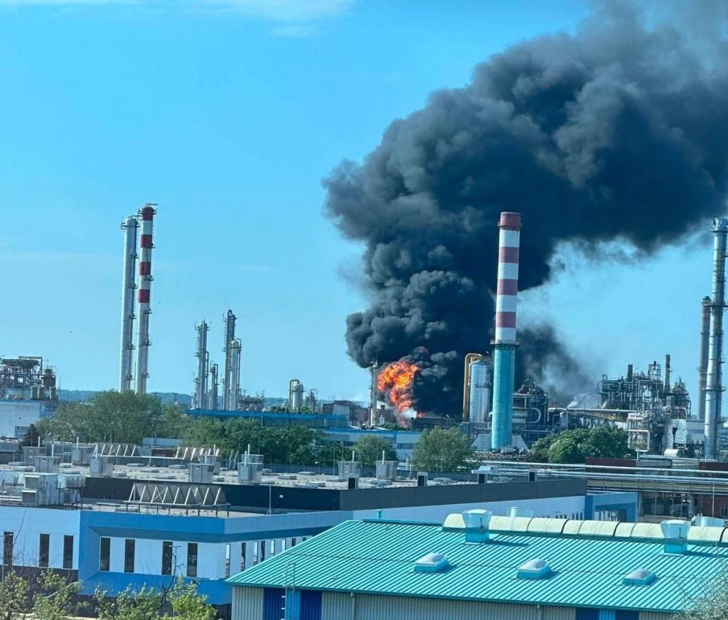 MOL Ungaria: Explozie urmată de incendiu la rafinărie