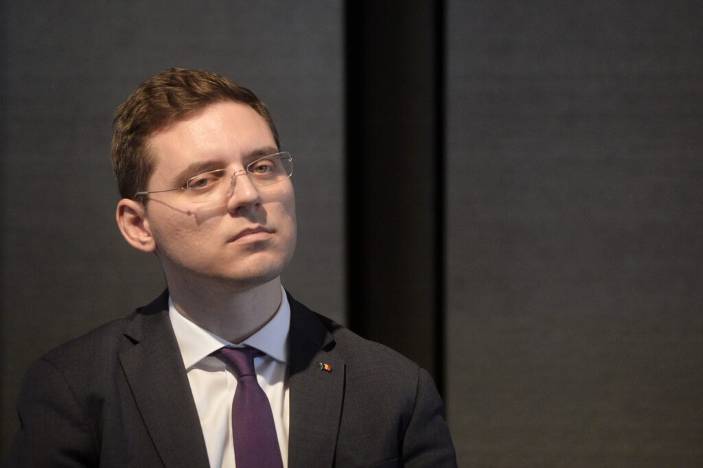 Negrescu cere fond european de 2 mld. euro pentru combaterea cancerului