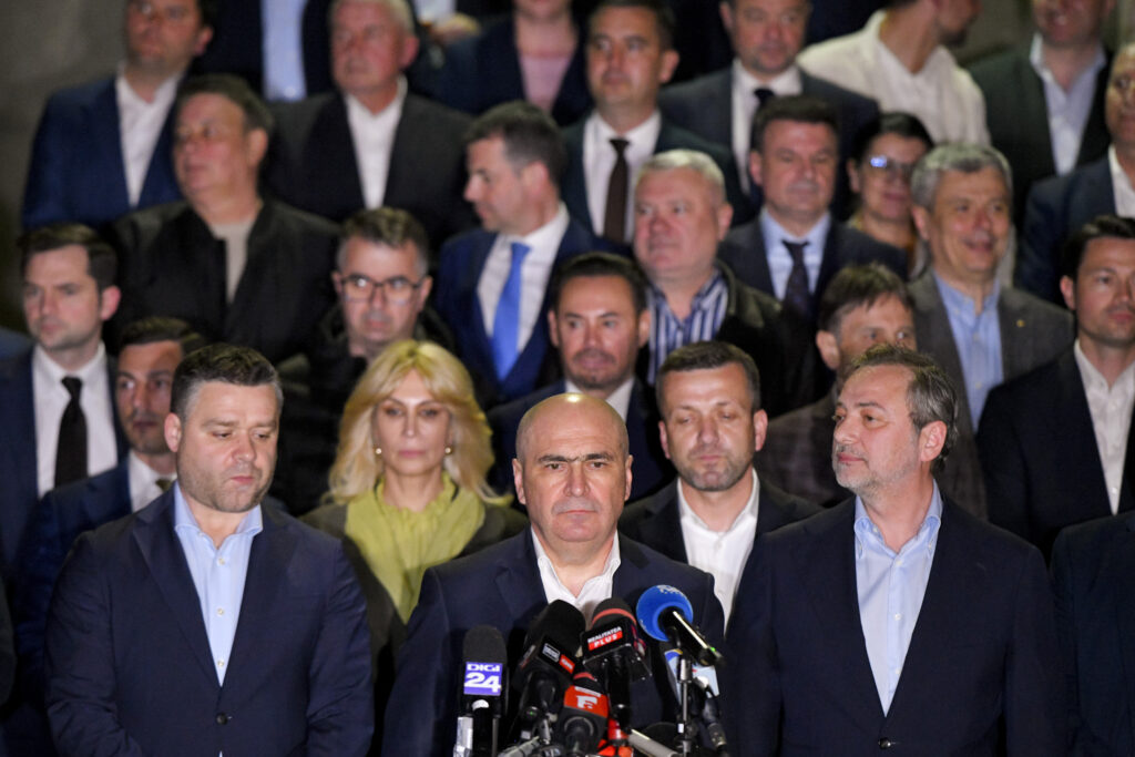 Război intern în PNL: Tabăra anti-Bolojan se mobilizează