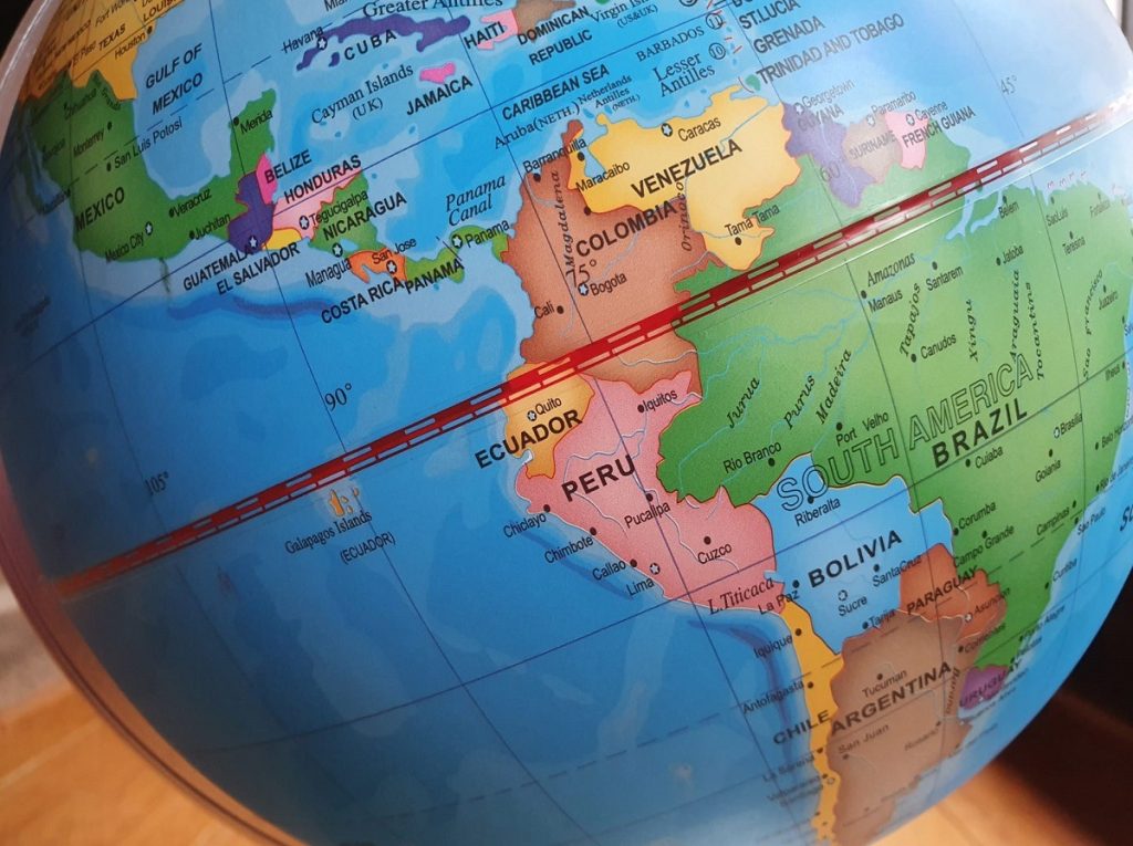 Tensiuni diplomatice: Bolivia și Columbia expulzează reciproc ambasadorii