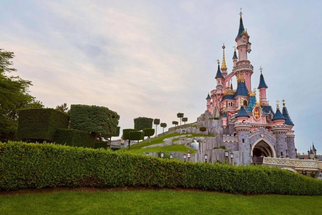 30 de elevi din Slatina pot câștiga o excursie la Disneyland Paris