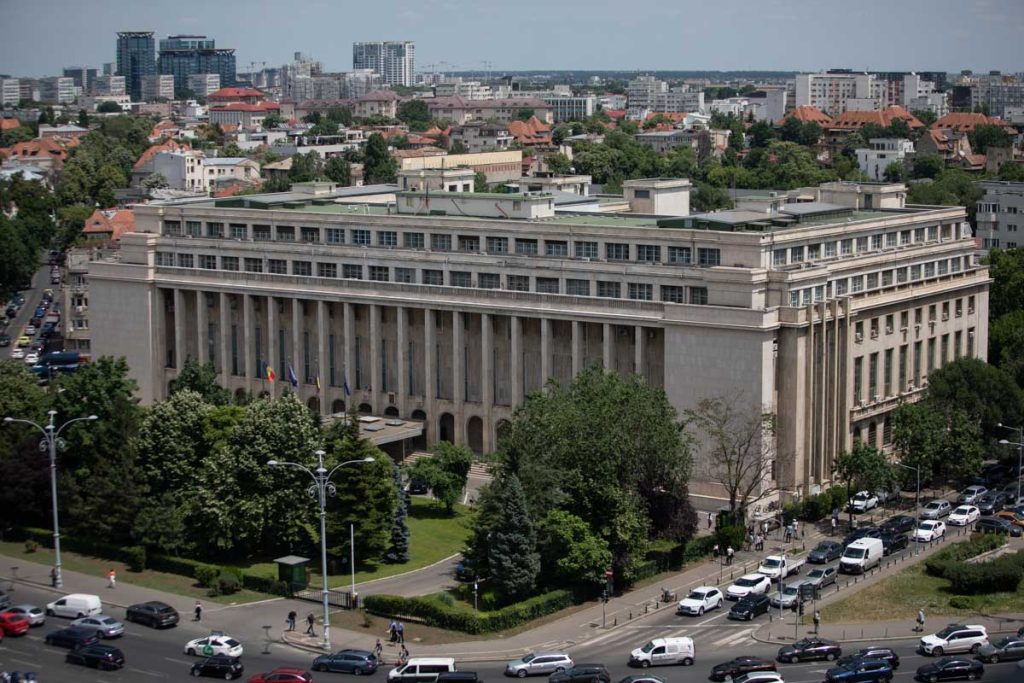 Sindicaliștii atacă legea salarizării și cer coeficienți mai mari pentru funcții de execuție
