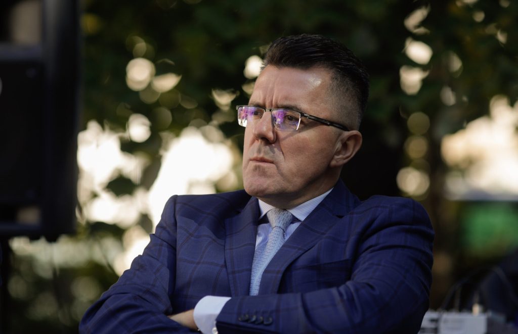 AUR: Contract de lobby de 1,5 milioane dolari în SUA, criticat de Dungaciu