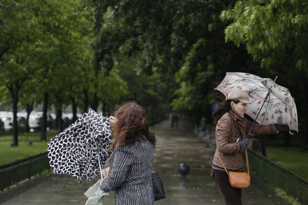 Avertizări meteo: Cod galben în două regiuni, anunță meteorologii