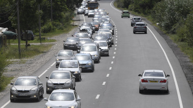 Trafic restricționat pe DN1: șoferii merg pe o singură bandă aproape o lună