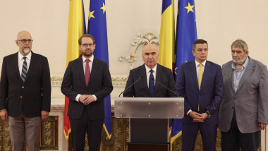 Moțiunea de cenzură: voturile minorităților decisive pentru soarta Guvernului