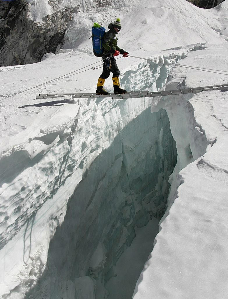 Britanic, recordman la Everest: urcare de 21 de ori pe „muntele mort