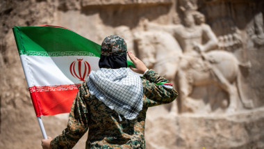 Iranul recrutează tineri pentru atacuri teroriste în Europa, avertizează experții