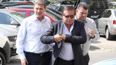 La 72 de ani, miliardarul român se căsătorește; viitoarea soție, în prim-plan