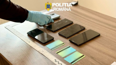 Influencer înșelător: 100 de victime cu vacanțe fictive la mare