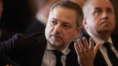 PNL refuză premier tehnocrat: „Va fi criză politică în septembrie
