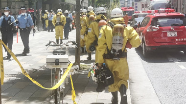 Explozie de panică la Tokyo: 20 de răniți după atac cu substanță necunoscută