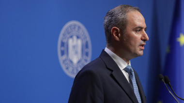 Fostul ministru Alexandru Nazare, audiat la DNA în dosarul vaccinurilor anti-COVID