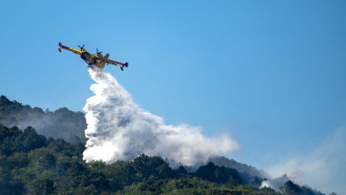 Incendiu devastator în Toscana: mii de oameni evacuați, 800 de hectare distruse
