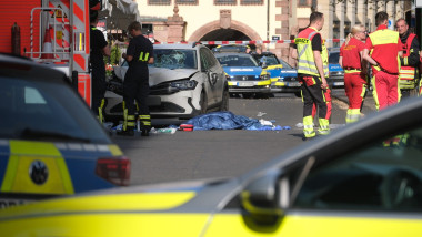 Mașină intră în mulțime la Leipzig: 2 morți, mai mulți răniți