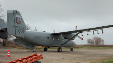 Ucrainenii doboară drone rusești cu vechiul An-28, echipat cu mitraliere și drone speciale