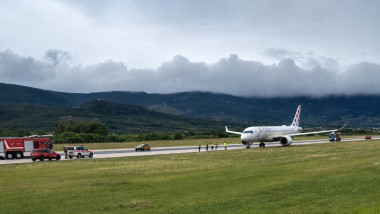Avion Airbus A220 cu 130 pasageri derapează pe aeroportul din Split, Croația