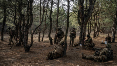 Soldat ucrainean infiltrat în tranșea inamică: 2 săptămâni de supraviețuire și un prizonier rus capturat
