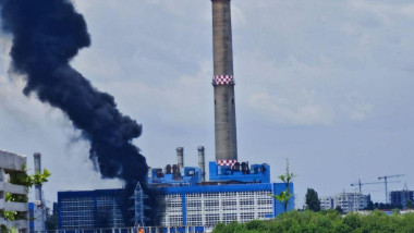 Incendiu puternic la CET Vest: transformator în flăcări, nori de fum negru