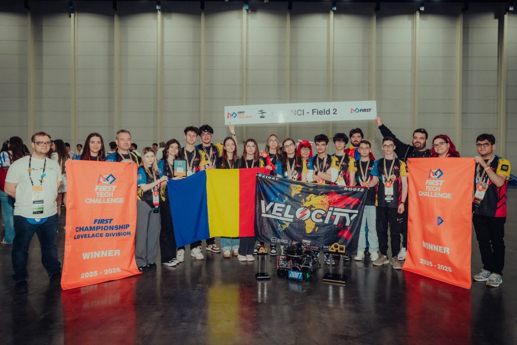 Tinerii români fac istorie la Campionatul Mondial de robotică din SUA