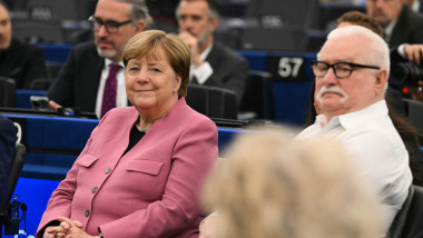 Merkel și Walesa, onorați cu Ordinul de Merit al UE de Parlamentul European