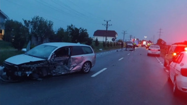 TIR și mașină se ciocnesc pe DN 66: un mort și un grav rănit în Gorj