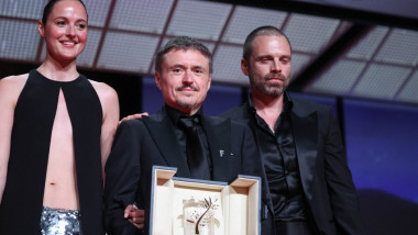 Cannes 2026: Cristian Mungiu obține al doilea Palme d’Or, alături de Coppola și Ostlund