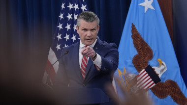 Hegseth: Armistițiul SUA-Iran încă în vigoare, Iranul nu controlează Ormuz