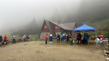 Urgent! 16 oameni, salvați de Salvamont în Bucegi, pe traseul ultramaratonului