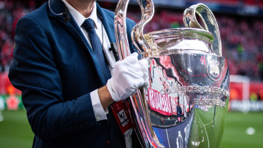 Englezii știu scorul finalei: PSG vs Arsenal, ce spun ei?” or „Predicția englezilor pentru finala UEFA: PSG – Arsenal