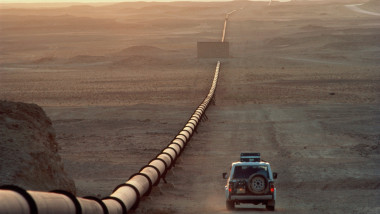Emiratele Arabe Unite construiesc oleoduct alternativ până în 2027