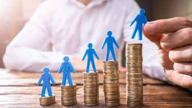 Peste jumătate din bugetari vor primi salarii mai mari: detalii despre creșterea cheltuielilor statului