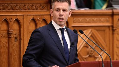 Magyar devine premierul Ungariei, promițând schimbarea: „Voi sluji, nu voi domni
