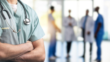 Medicii vor primi salarii mai mari în 2027: reforma aduce creșteri și reduce inegalitățile