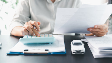 Recuperează banii din RCA după vânzarea sau radierea mașinii: sfaturi de la experți
