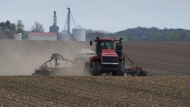 Criza îngrășămintelor se înrăutățește: Blocajul din Strâmtoarea Ormuz amenință producția globală de alimente