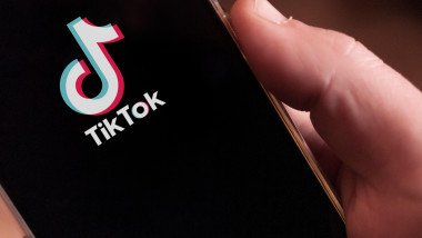 UE ia măsuri împotriva TikTok și Instagram pentru „designul care creează dependență