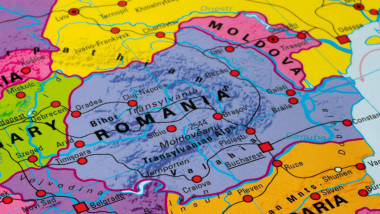Scriitori români și moldoveni cer unirea: „Este timpul pentru fapte