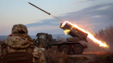 Ucraina și Rusia se acuză reciproc de încălcarea armistițiului propus de Trump