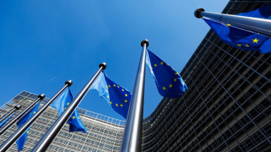 Comisia Europeană, răspuns rapid la anunțul lui Trump privind taxele auto UE