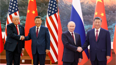 Xi, gazdă perfectă: contrastele dintre Trump și Putin la Beijing