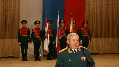 General-colonel rus, șef al trupelor chimice, găsit mort în bucătărie