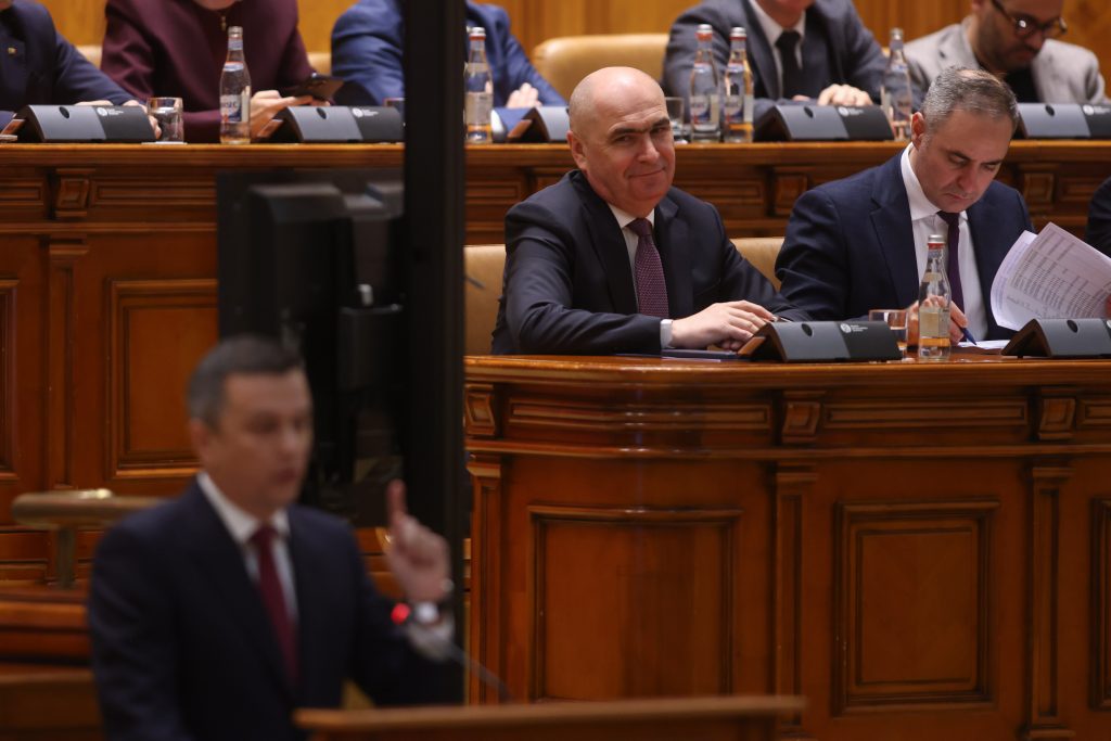 Bolojan, ironic după oferta lui Grindeanu: „E greu cu consecvența”