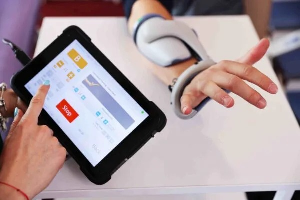 Simptomele AVC: de ce timpul contează pentru tratament medical rapid
