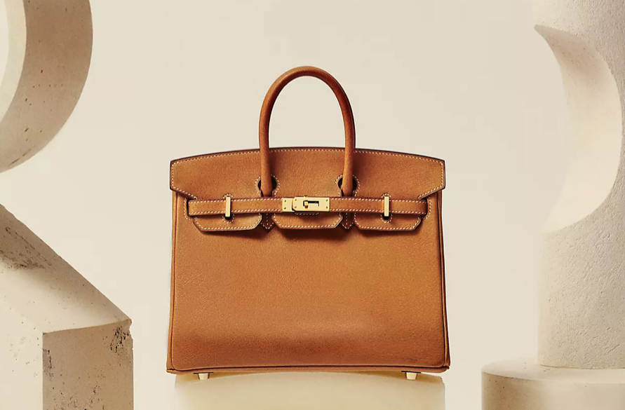 Vietnam licitează gențile Hermès ale magnatei condamnate pentru fraudă