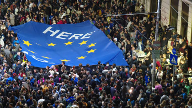 Românii, divizați pe tema UE: Câți ar vota pentru ieșirea din Uniune