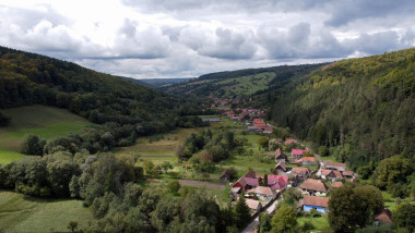 Primăriile mici, sufocate de datorii: sub 20% din taxe recuperate