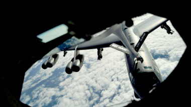 Premierul bulgar acceptă avioanele militare americane în Sofia