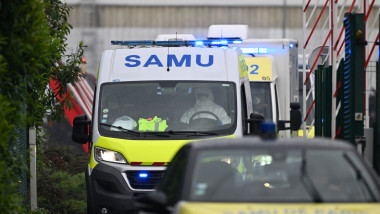 Pacient francez evacuat cu simptome de hantavirus, izolat strict